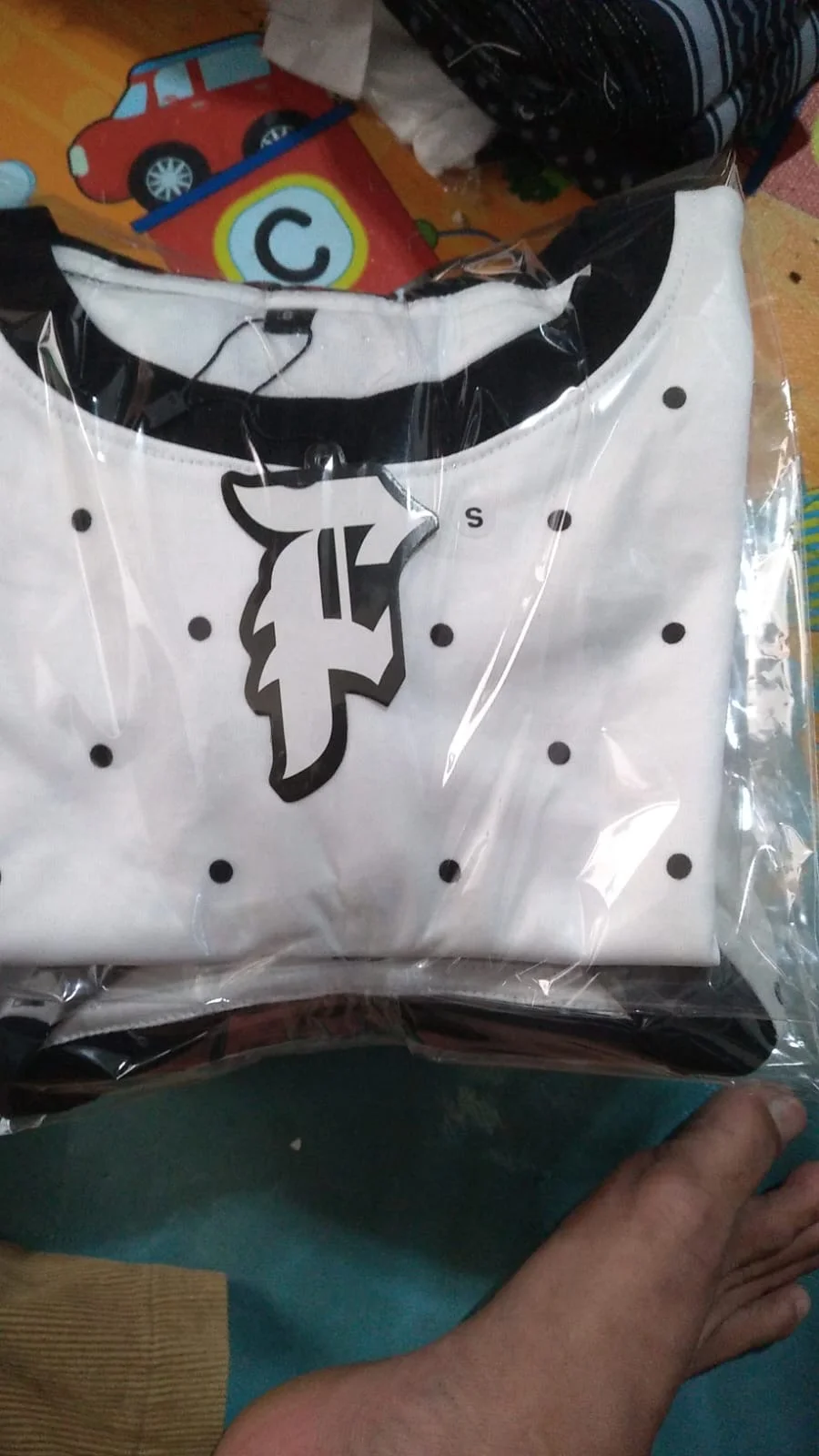Crop polkadot